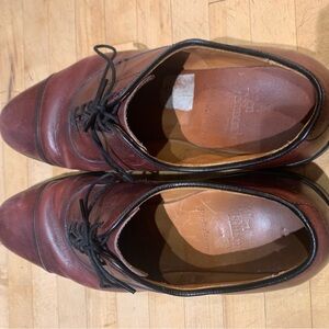 Allen Edmond’s Men's Burgundy Leather Oxfords